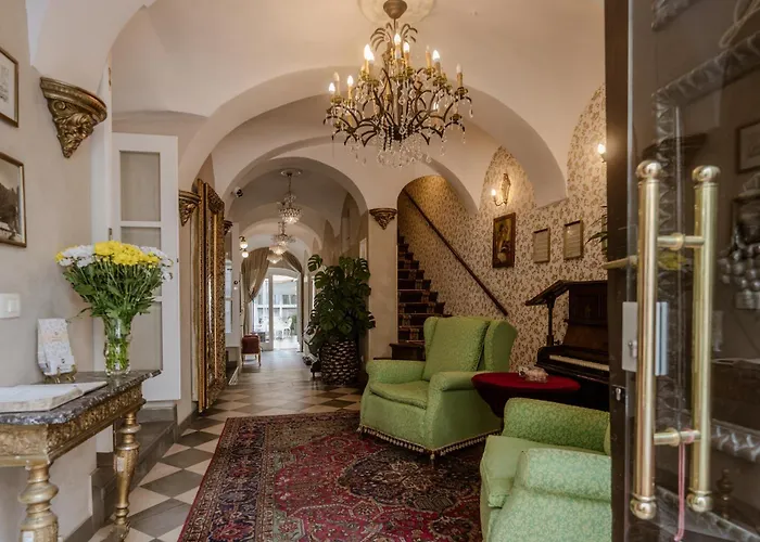 Allegro Hotel
