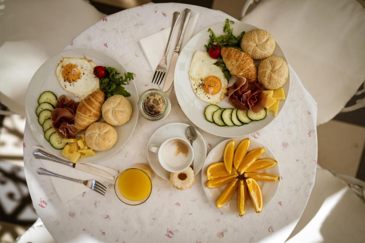 Hotel Allegro 4*